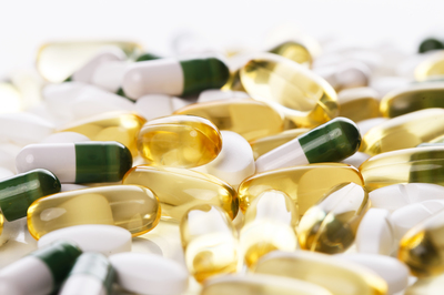 ID:1300109大圖-金色透明藥囊